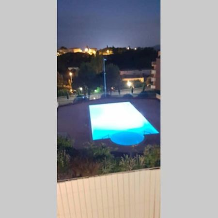 Appartement 4/6 Pers Fréjus Kültér fotó