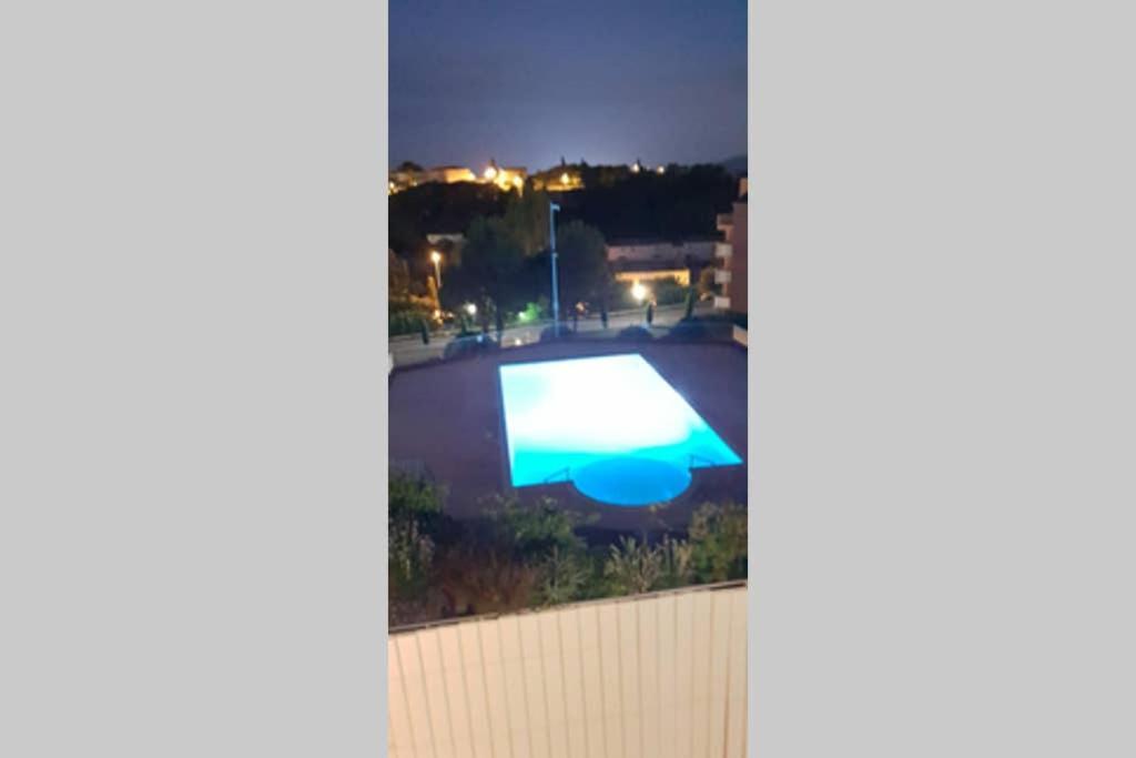 Appartement 4/6 Pers Fréjus Kültér fotó